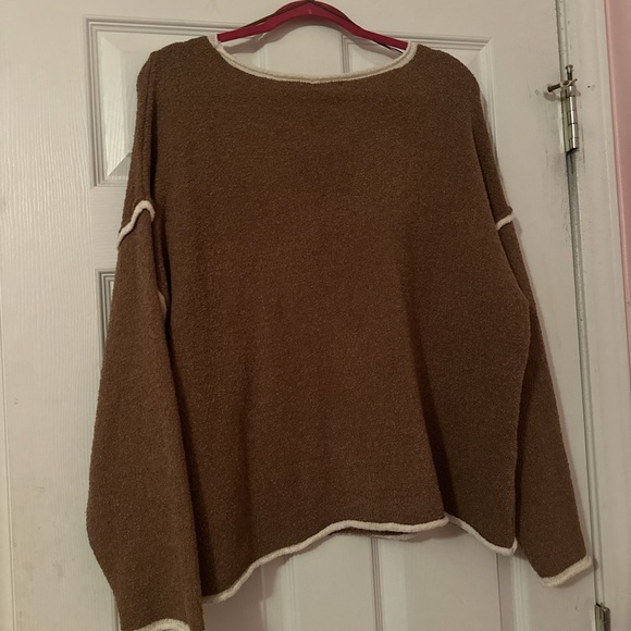 Sweater - Picture 3 of 3